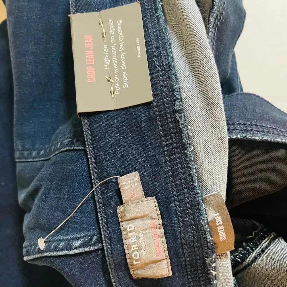 Torrid High Rise Crop Lean Jeans Size 6X NWT